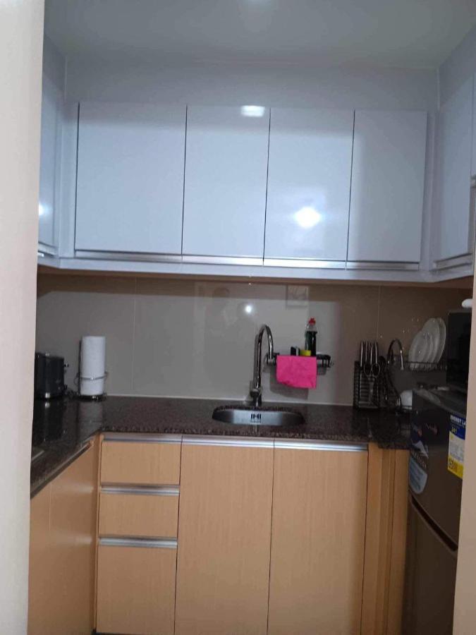 Studio Condo Building 81 Newport Boulevard มะนิลา ภายนอก รูปภาพ