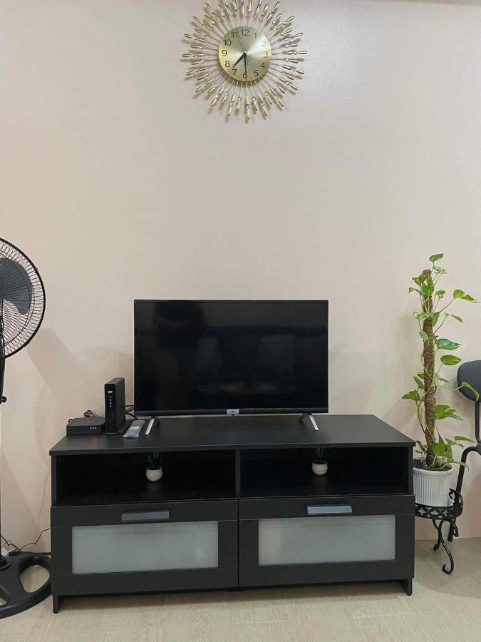 Studio Condo Building 81 Newport Boulevard มะนิลา ภายนอก รูปภาพ