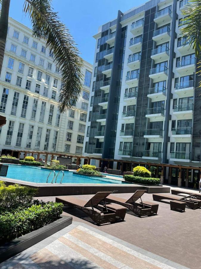 Studio Condo Building 81 Newport Boulevard มะนิลา ภายนอก รูปภาพ